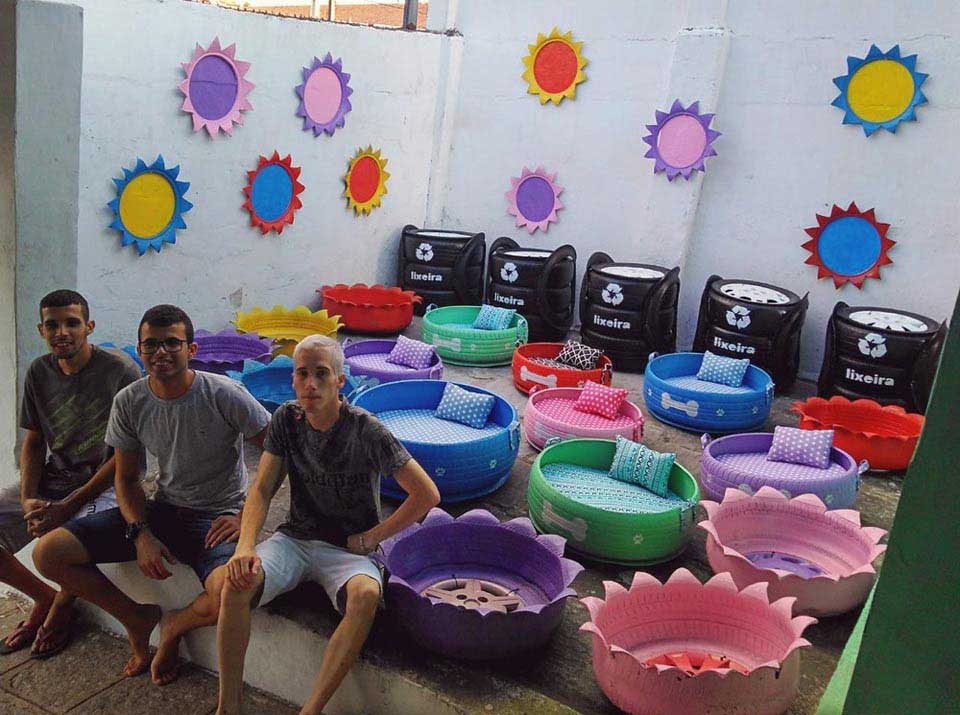young transforms old tires on beds